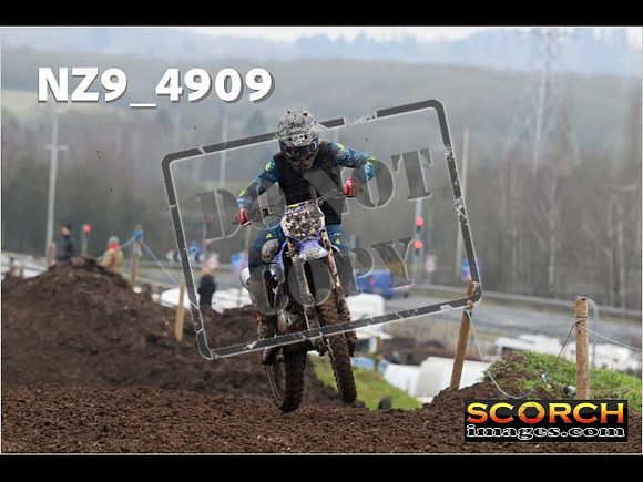 Experts-380