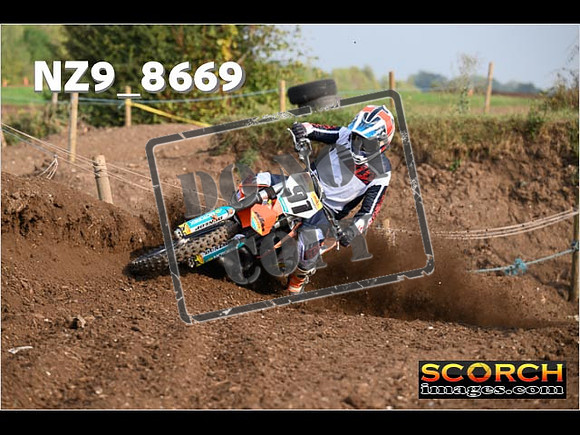 Experts-075