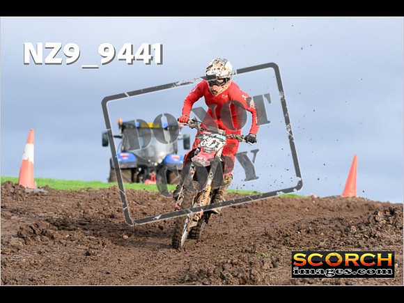 Experts-093