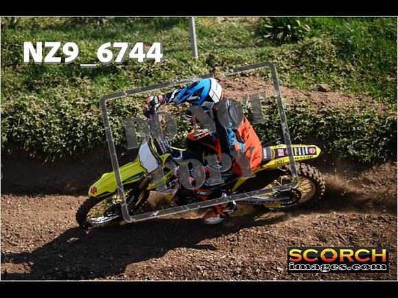 Thur01May-040