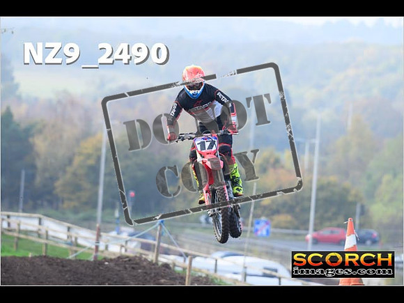 Experts-080