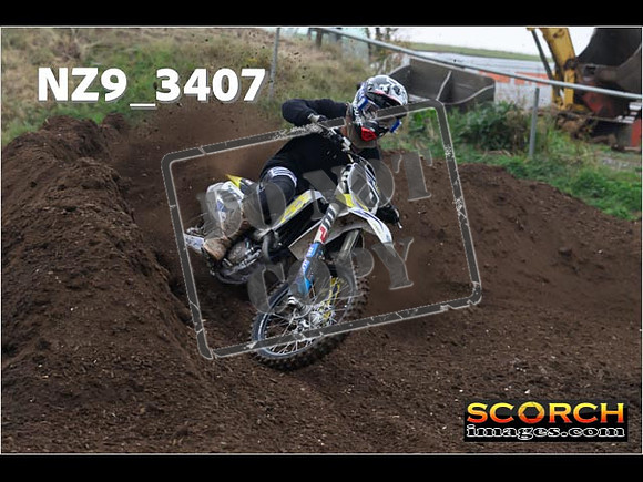 Experts-066
