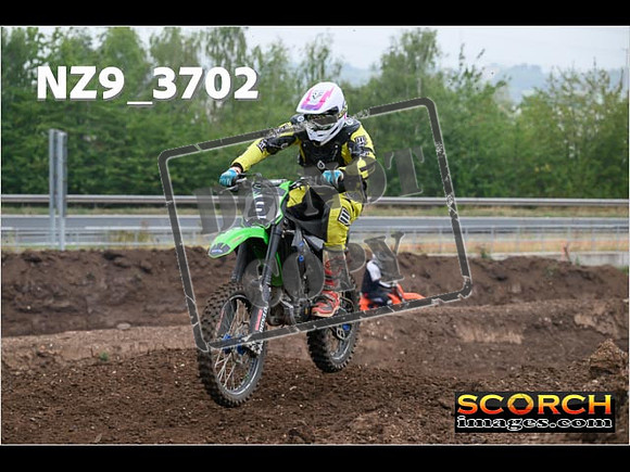 IntersGreenOrange-067