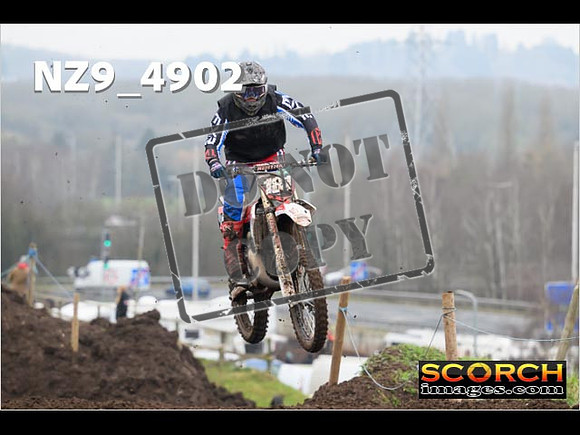Experts-375