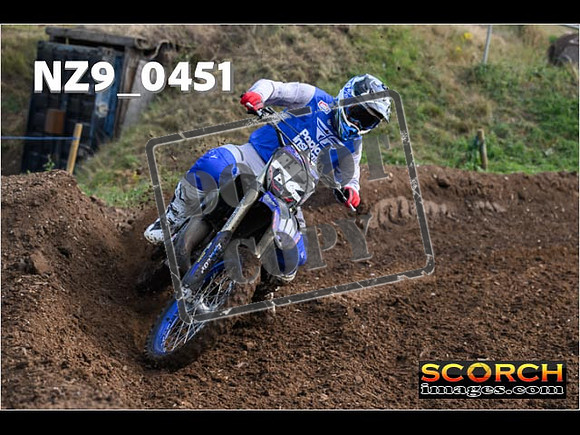 Experts-047
