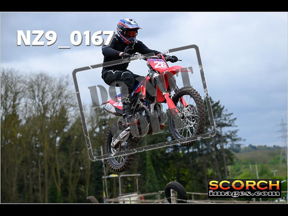 Thur25Apr-279