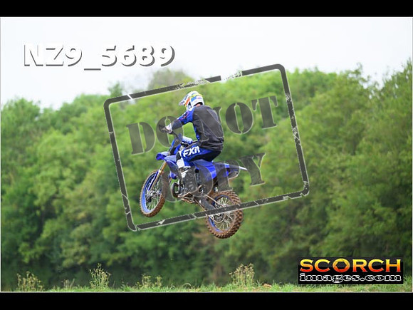 Experts-089