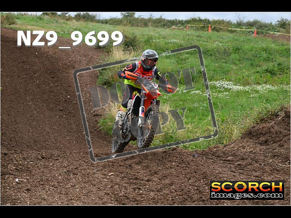 Experts-094