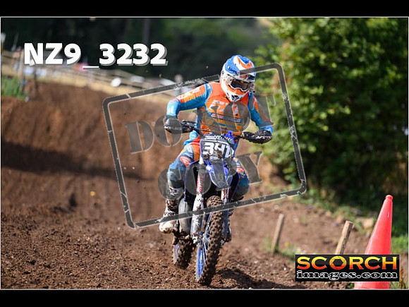 Experts-042