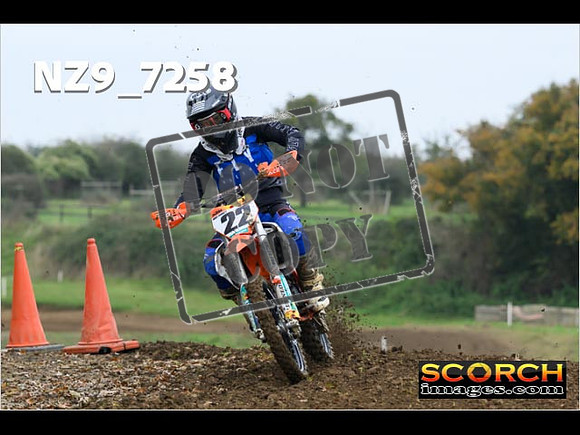 85's-065
