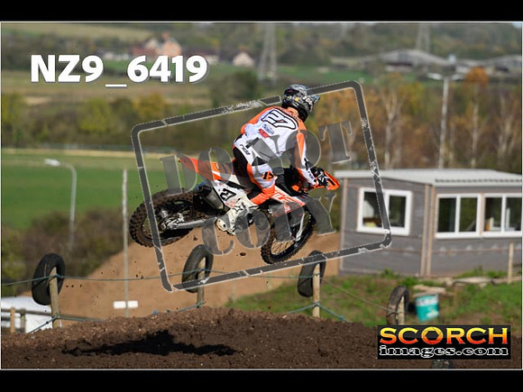Experts-034