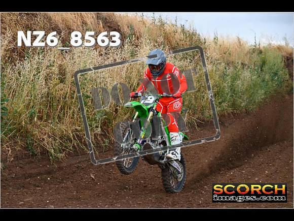 Experts-083