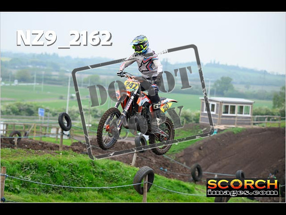 Thur 02 May-046