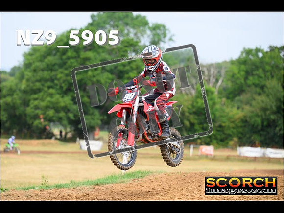 85's-030