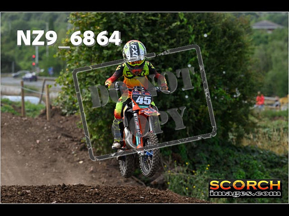 Youth-090