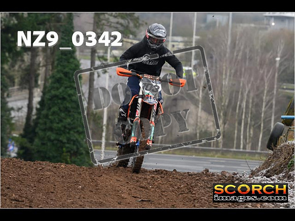 IntersGreenOrange-058