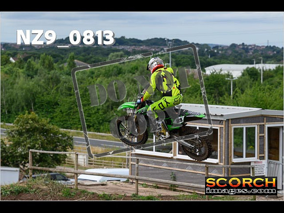 Experts-081