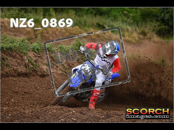 Experts-063