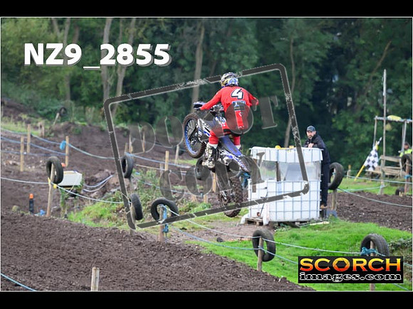 Experts-073