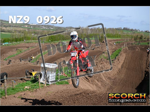 Experts-094