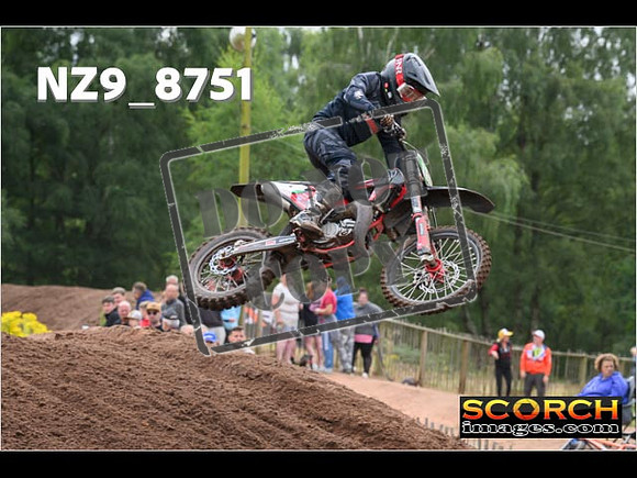 85'S-042