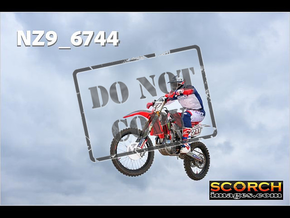 Experts-348
