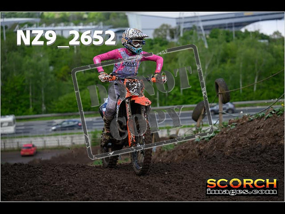 Experts-116