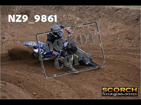 Experts-082