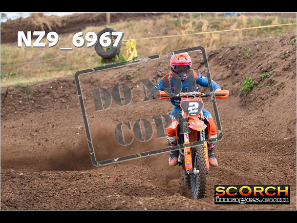Experts-072