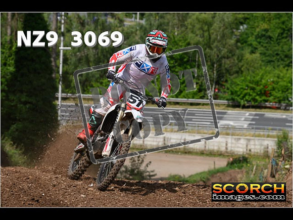 Experts-080