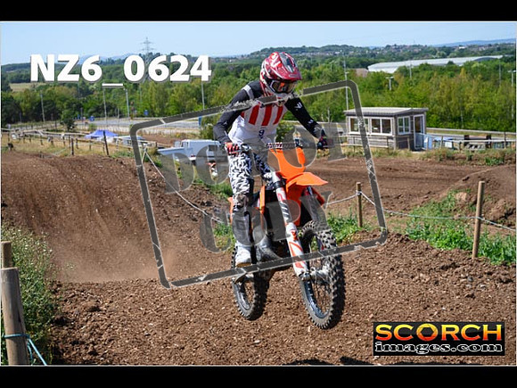 Inters-097