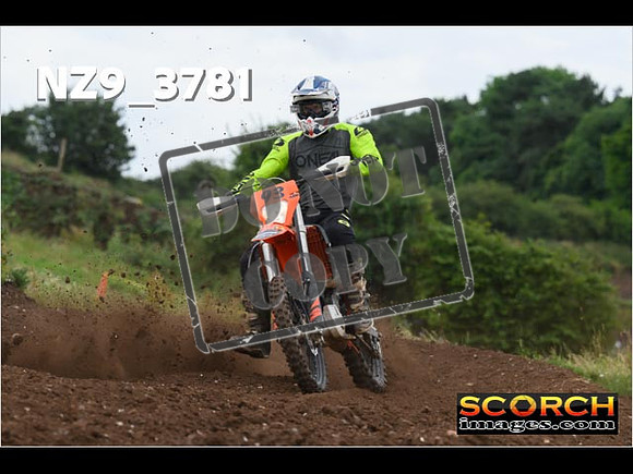 Inters-075