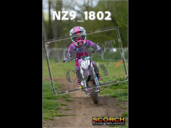 Pee Wee Kids Track-52