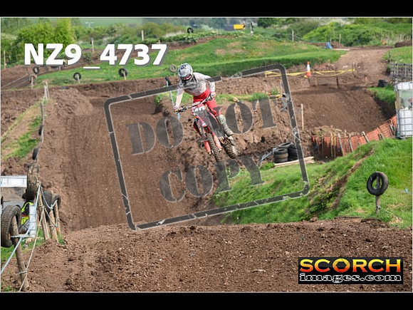 Experts-108