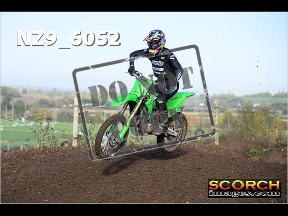 Experts-095