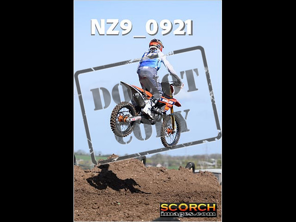 Experts-092