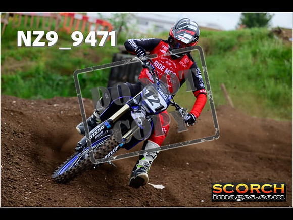 Experts-072