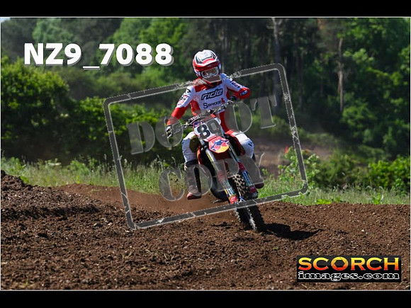 Experts-073