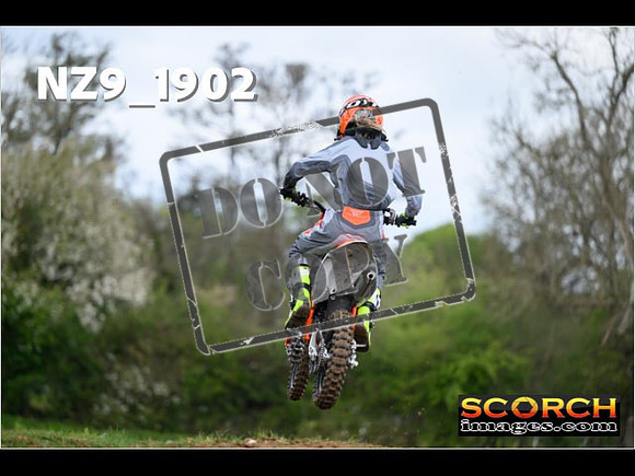 85's-083