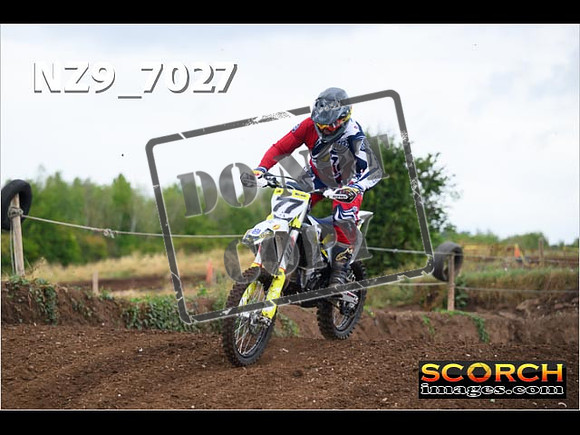 Green-Over 40-019
