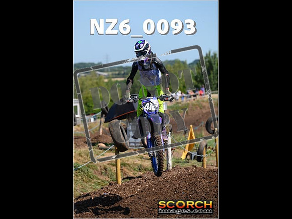 Experts-089