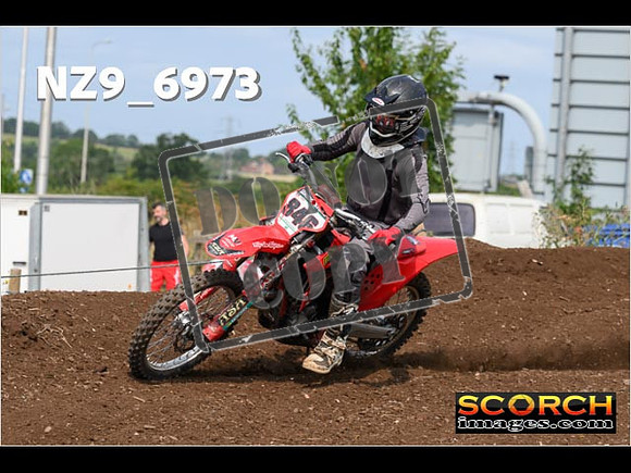 Experts-371