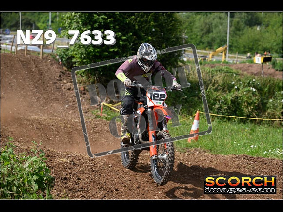 IntersGreenOrange-121