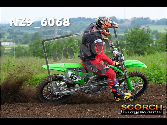 Experts-175