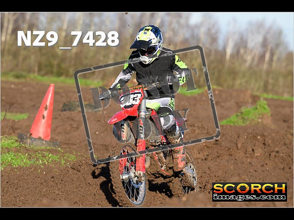 Experts-082
