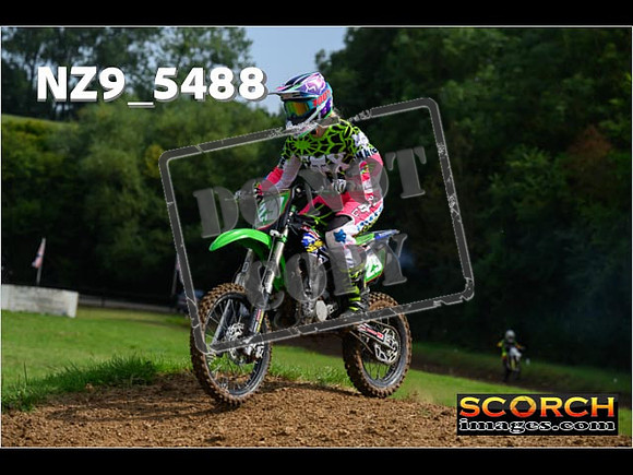 85's-029