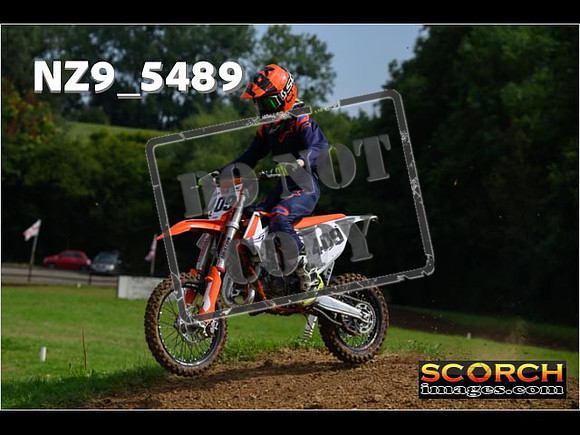 85's-030