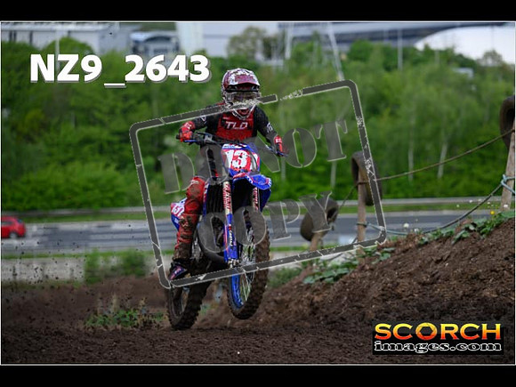 Experts-107