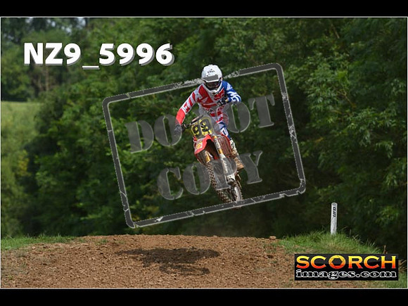 Experts-082