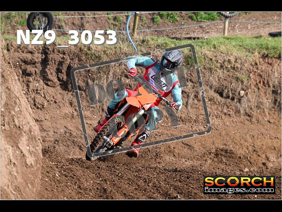 Experts-091